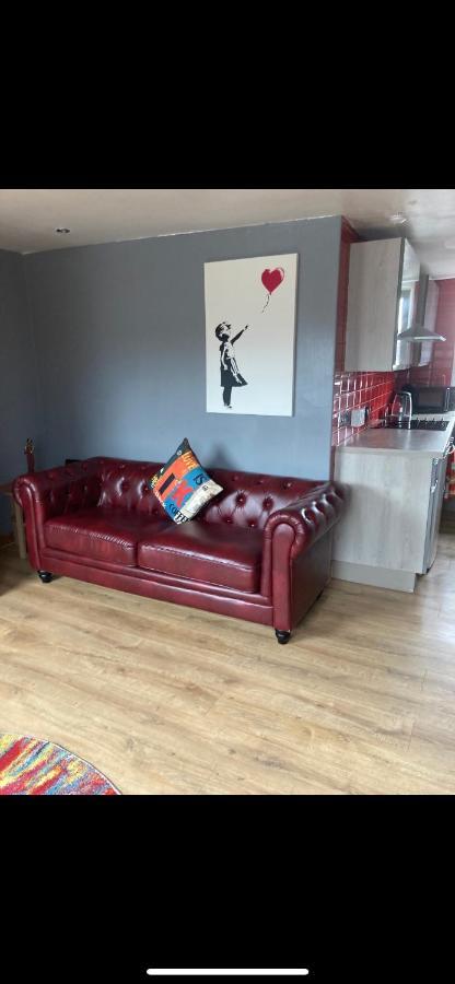 2 Bedroom Apartment In Saltcoats Town Beside The Seaside Kültér fotó